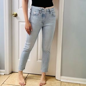 Levi’s Jeans Women’s 501 Skinny Light Blue Big E Button Fly Cotton Waist 28